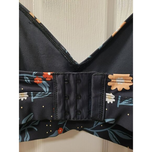 From Rachel Eco Bikini Top, XL, Navy Floral, 32" band, 3 hook adj close, Canada - Picture 4 of 11